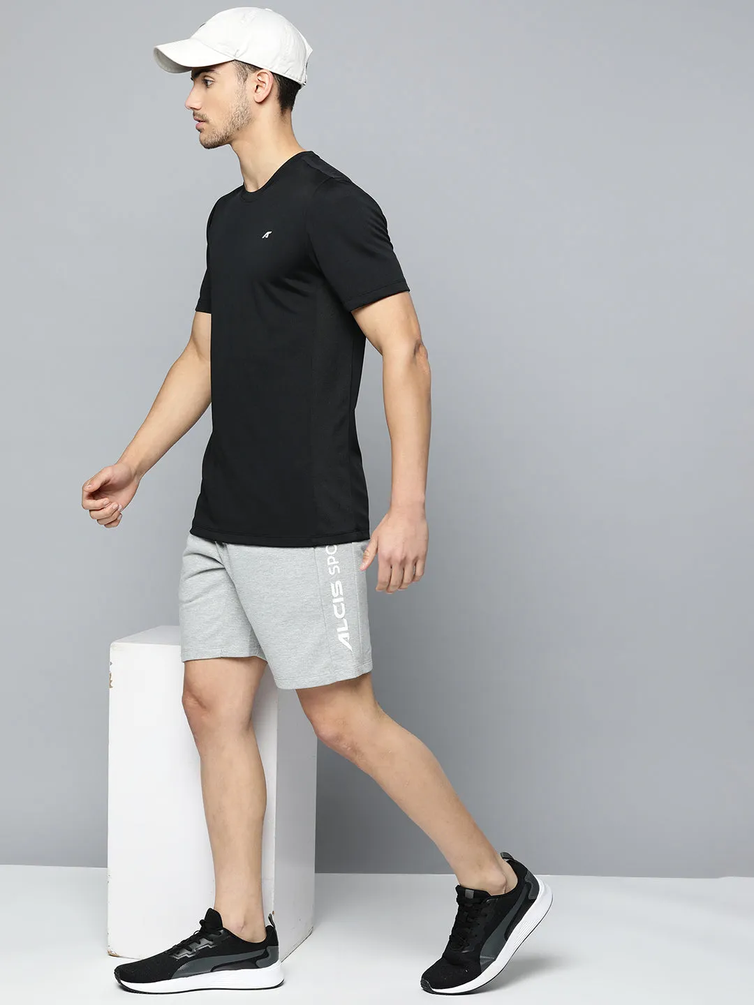 Alcis Men Anti Static Slim Fit Sports T-shirt