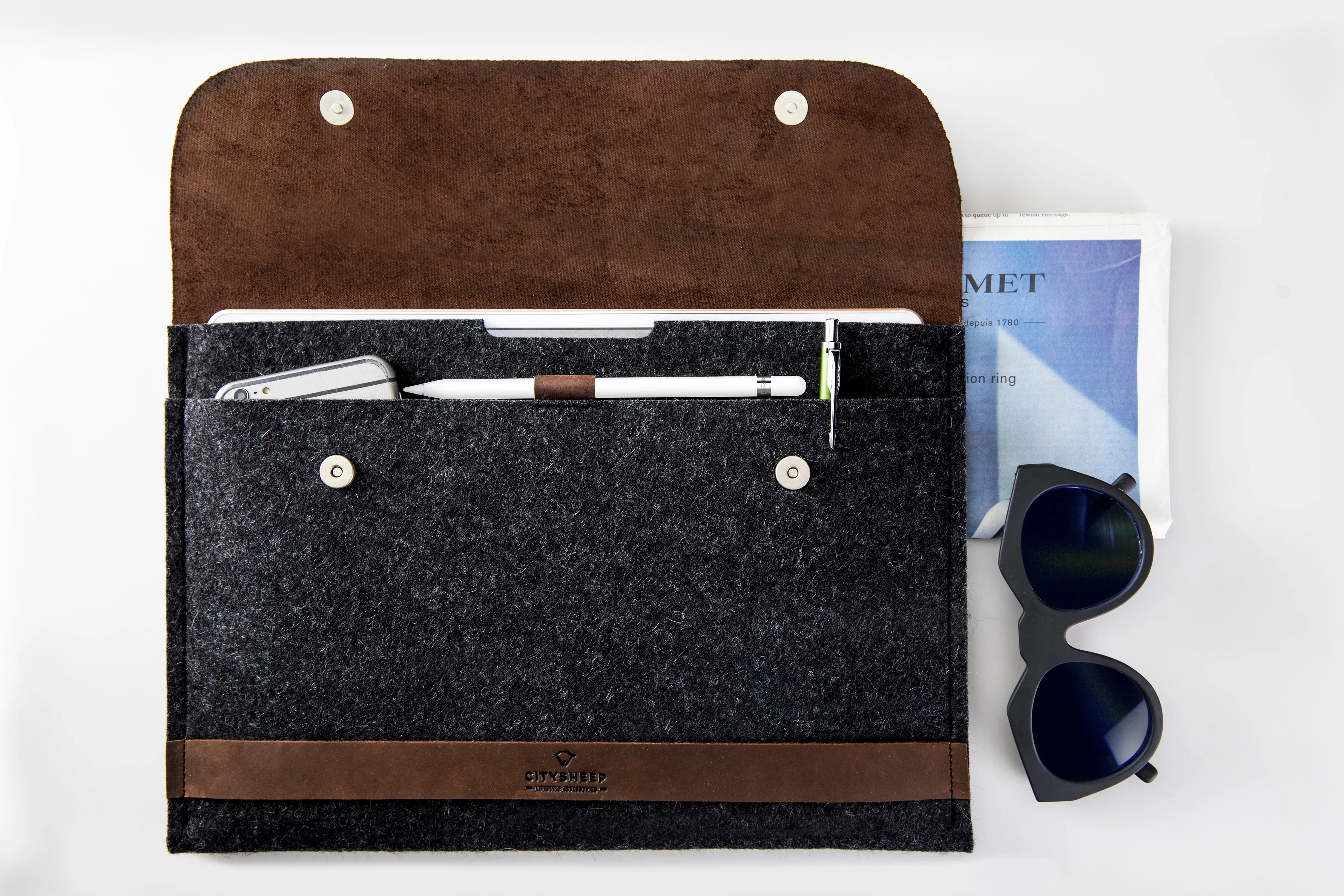 CARRY MORE MacBook Case/ Oak Brown/