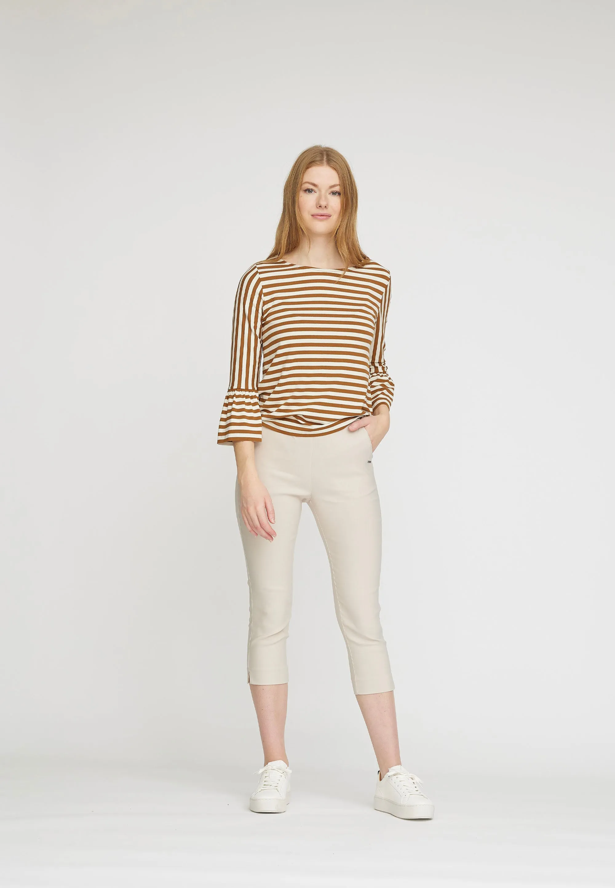 Elizabeth Slim Capri Medium Length - Grey Sand