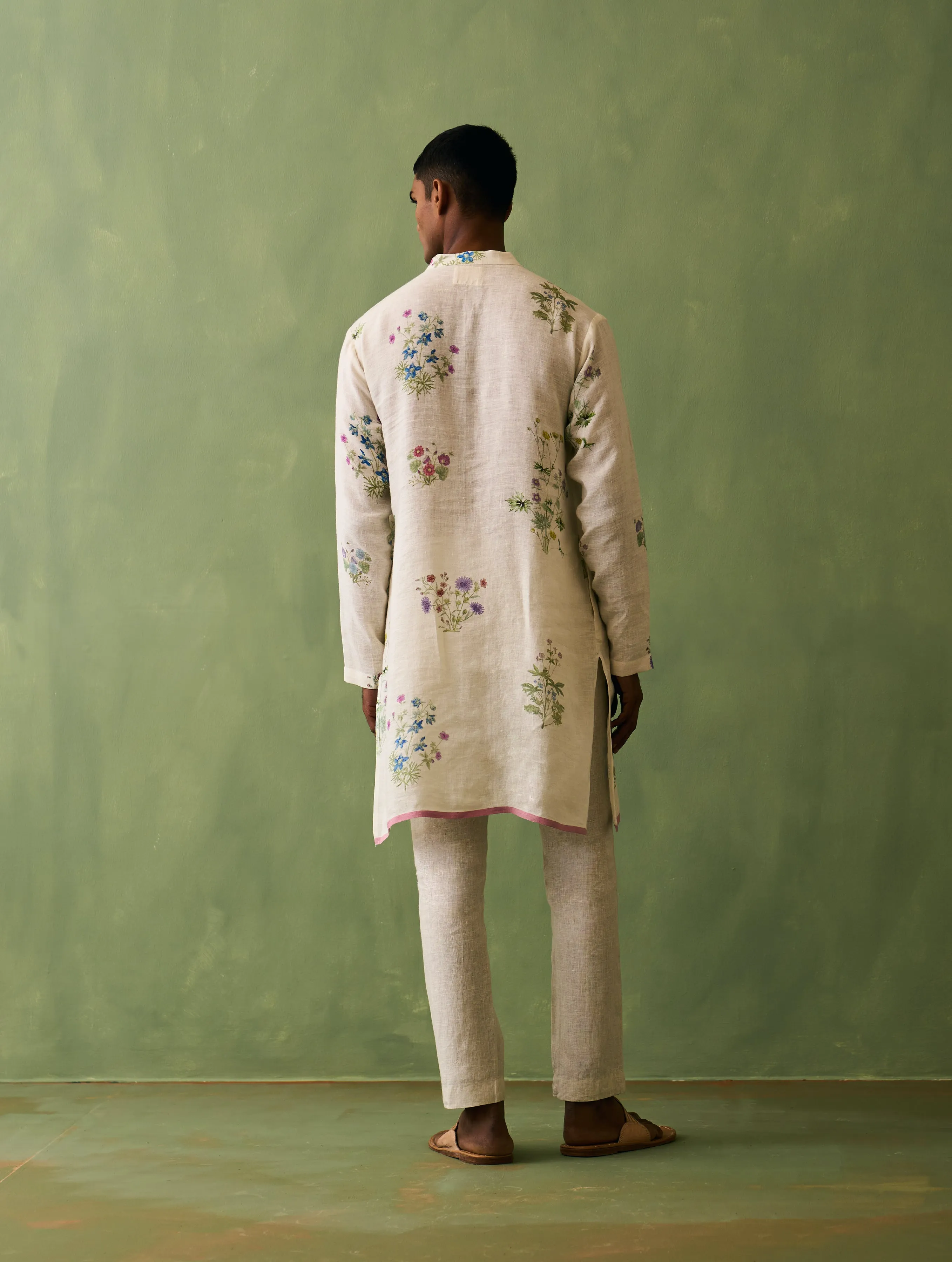 Hachi Botanical Linen Kurta Set - Ivory