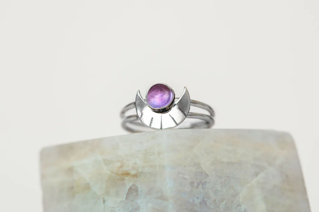 Luna Ring