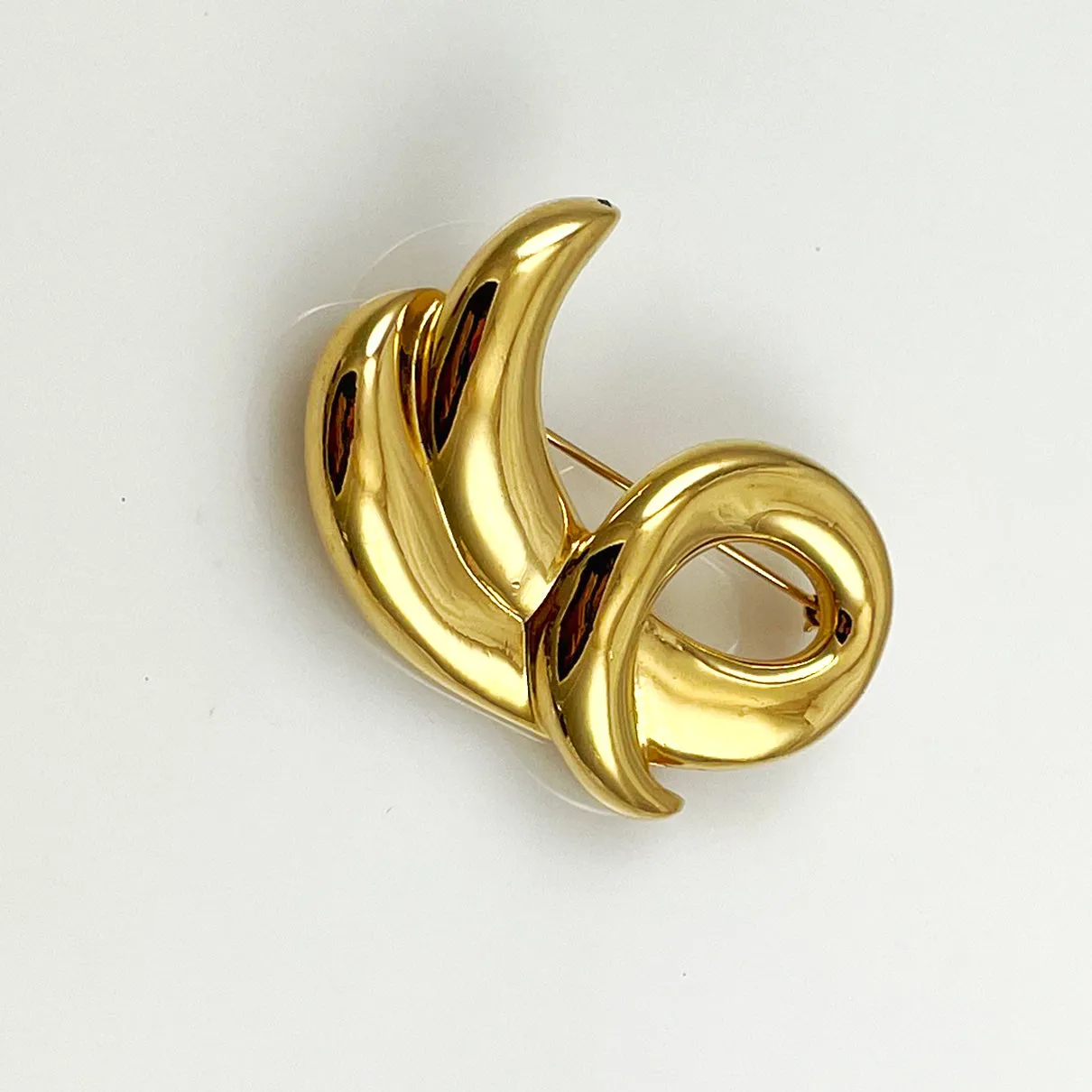 Napier Gold Ribbon Brooch Vintage