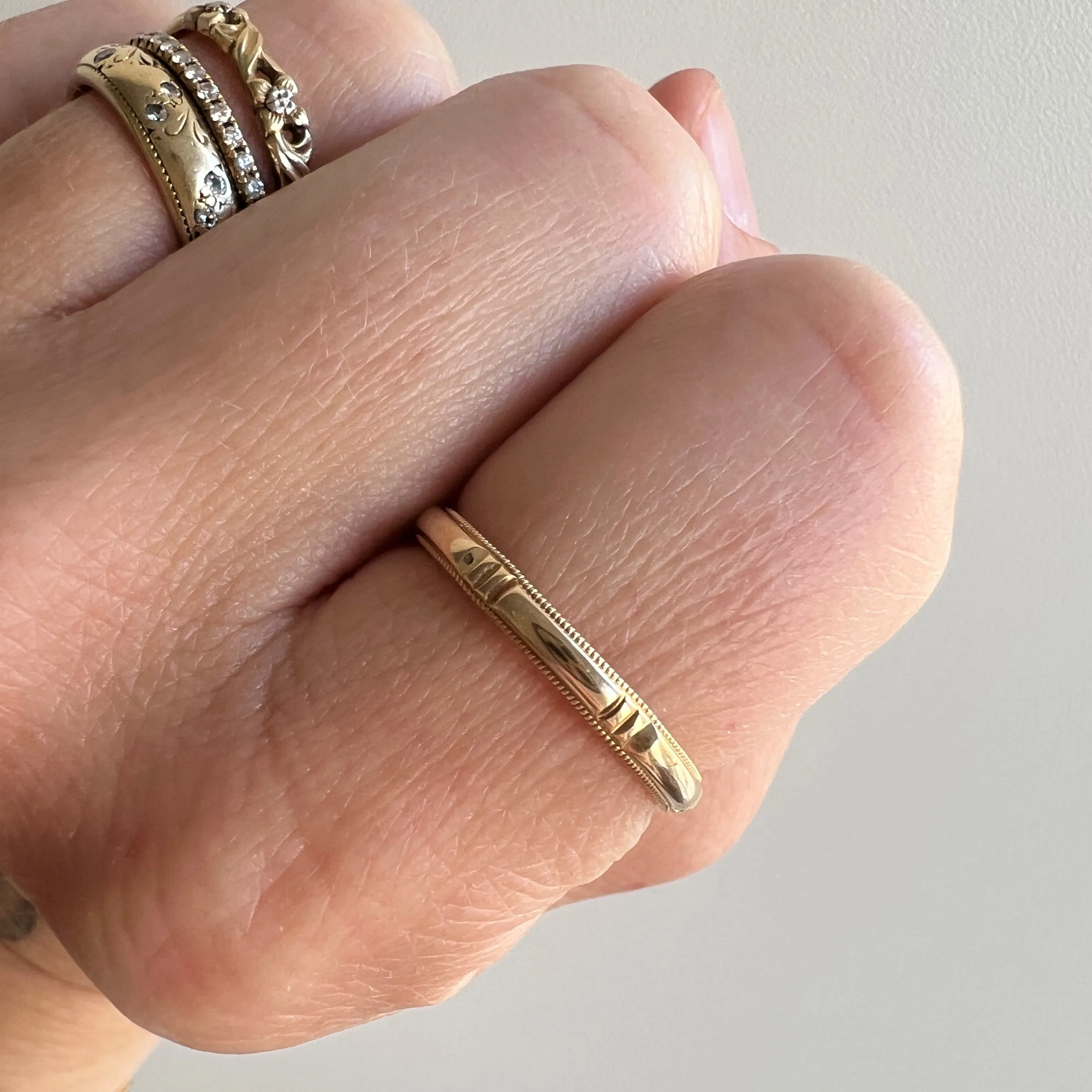 V I N T A G E // notched eternity / solid 14k yellow gold patterned eternity band / size 7